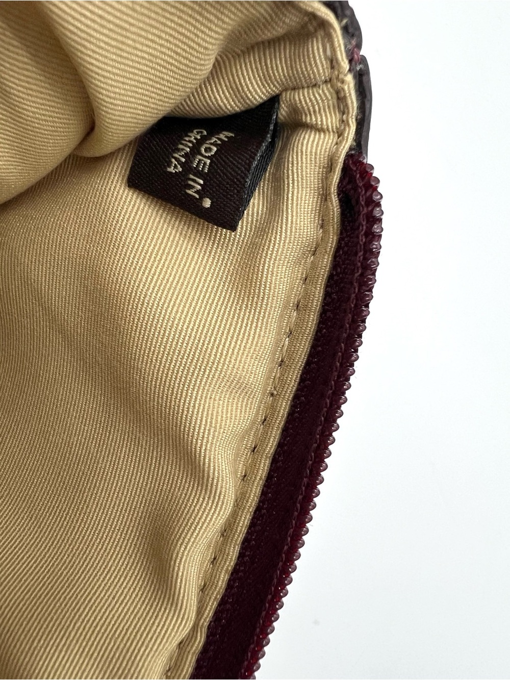 Coach Burgundy Signature Jacquard Padded iPad Tablet Sleeve - Picture 3 of 13